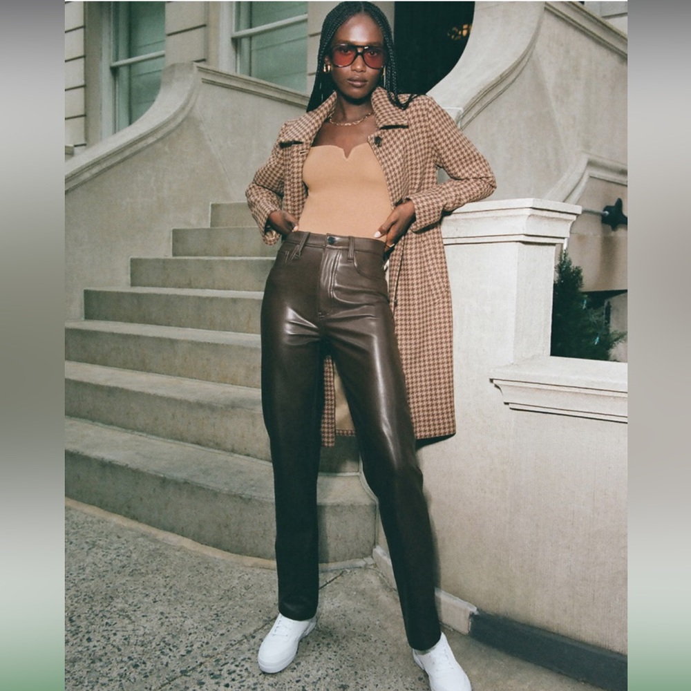 Abercrombie Vegan Leather 90s Straight Pants in Dark Brown size 26